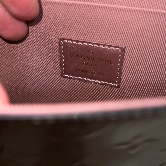 SOLD! 💕 Louis Vuitton Pochette Felicie (Metallic Pale Pink) - Picture 6 of 7